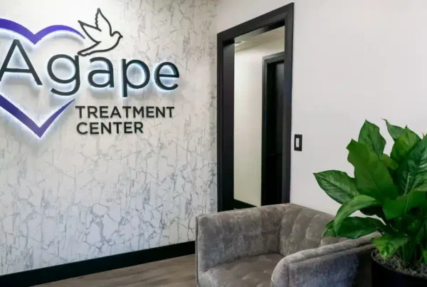 Agape-Treatment-Center-Understanding-the-Differences-Between-PHP-and-IOP-Treatment